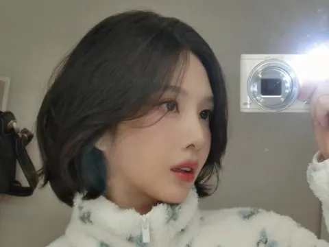 Joy (Red Velvet) gây thương nhớ với nhan sắc ngọt ngào