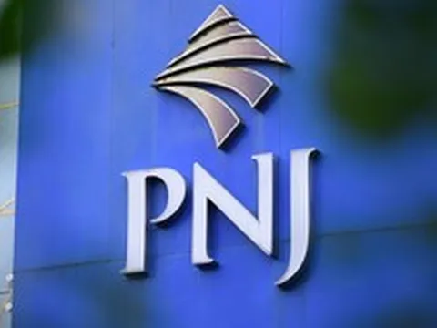 Con gái bà Cao Thị Ngọc Dung bị bán giải chấp gần 3 triệu cổ phiếu PNJ