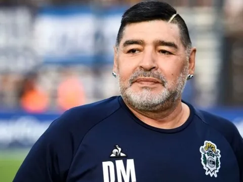 Maradona đã bị bỏ mặc thế nào trong những ngày cuối đời?