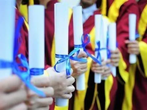 Một tập đoàn Việt Nam đãi ngộ đặc biệt cho nhân sự là Tiến sĩ: Thu nhập tối thiểu 500 triệu/năm, hỗ trợ khi mua nhà 2 tỷ, ô tô 1 tỷ