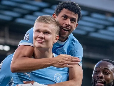 Man City giành chiến thắng lịch sử tại Anfield