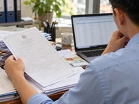 Không lập công ty, bỗng thành giám đốc: Lỗ hổng nằm ở đâu?