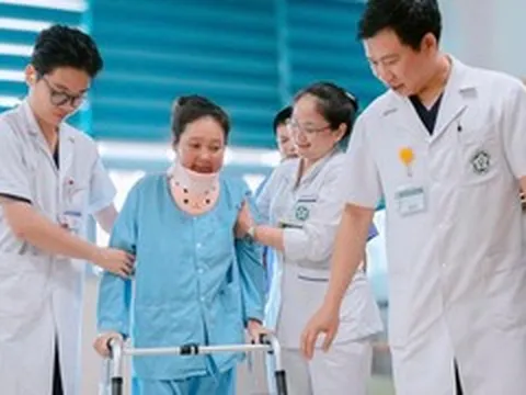 Gần 3.900 lượt bệnh nhân từ hơn 120 quốc gia chọn Bệnh viện Bạch Mai