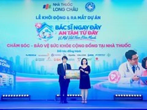 Long Châu cùng Hội Thầy thuốc trẻ Việt Nam tiên phong đưa bác sĩ đến nhà thuốc