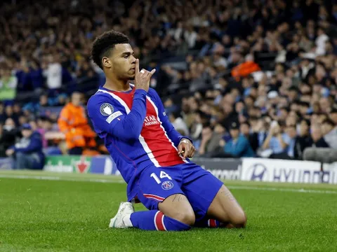 PSG nhấn chìm Man City tại Etihad