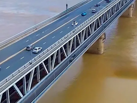 Hà Nội tiếp tục điều chỉnh giao thông cầu Thăng Long từ ngày 16/10