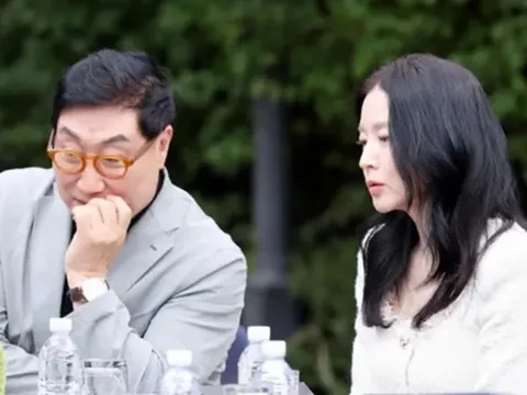 Lee Young Ae bên chồng đại gia 75 tuổi, hôn nhân kín tiếng gây chú ý