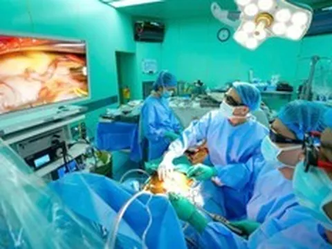 Phẫu thuật nội soi sửa van tim thành công cho bệnh nhân người nước ngoài