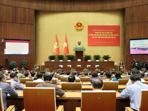Tiếp tục đổi mới, hoàn thiện phương thức lãnh đạo, cầm quyền của Đảng trong kỷ nguyên mới