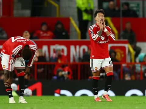 Carragher: MU đang ảo tưởng về sức mạnh của mình