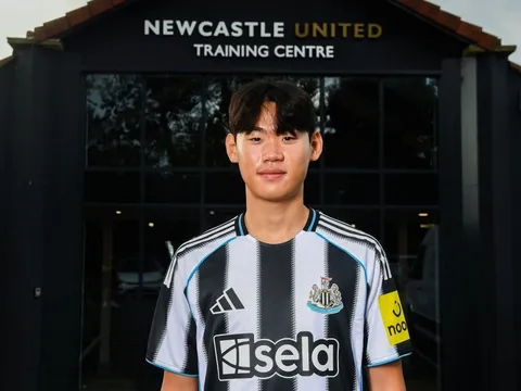 Park Seung-soo - tài năng Hàn Quốc chờ bứt lên ở Newcastle