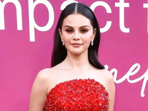Selena Gomez bất ngờ nhắc đến tình cũ sau 16 năm chia tay