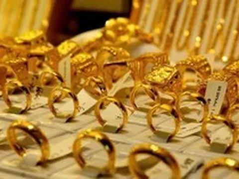 Từ nay, Bảo Tín Minh Châu áp dụng quy định mới với khách hàng mua, bán vàng trên 5 triệu đồng/ngày