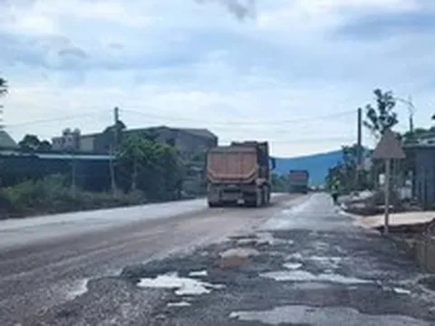 Hà Tĩnh yêu cầu sửa chữa các tuyến đường xuống cấp ở Khu kinh tế Vũng Áng