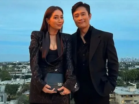 Nữ diễn viên Lee Min Jung tiết lộ bí quyết giữ dáng dù đã trải qua hai lần sinh nở