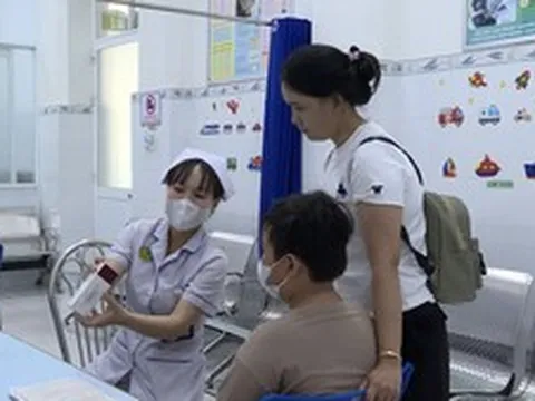 Sau chùm ca não mô cầu tại TP.HCM, người dân đổ xô đi tiêm vaccine