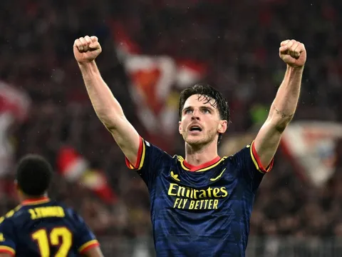 Bayern rơi chiến thắng trước Arsenal