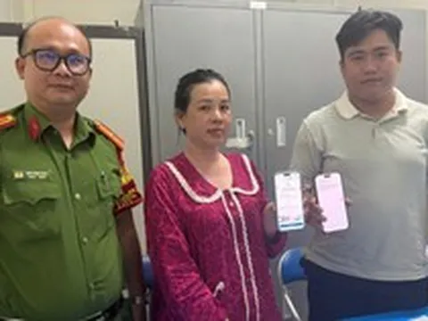 Nhân viên tiệm vàng thực hiện chuyển khoản thành công 41 triệu đồng, ngay sau đó phải đến công an trình báo