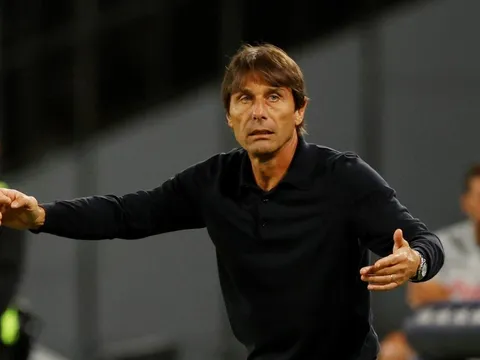 Conte chọn bến đỗ mới