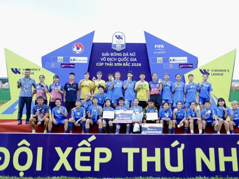 Bích Thùy lập cú đúp, CLB Thái Nguyên T&T giành ngôi á quân