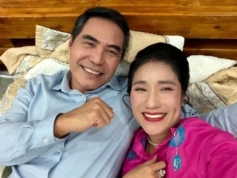 Mừng vì NSƯT Cát Tường đã chọn nên duyên với Trung Dũng ở tuổi 49