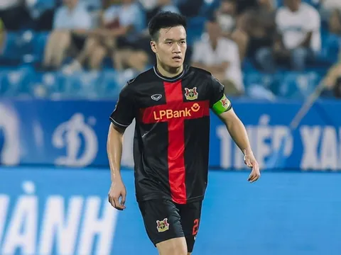Đội bóng bầu Thụy thâu tóm 3 giải của V.League