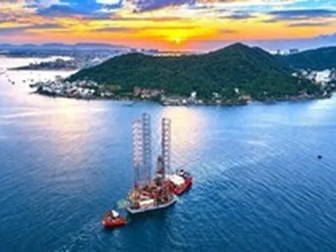 Quái vật biển khổng lồ có khả năng khoan sâu hơn 10 km vượt 13.400 km từ châu Phi về Việt Nam