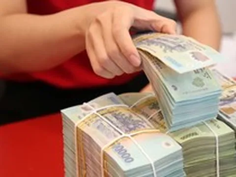 Có 500 triệu đồng gửi ngân hàng, mỗi tháng nhận được bao nhiêu tiền lãi?
