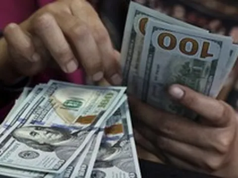 Đi nước ngoài được mang tối đa bao nhiêu USD tiền mặt?