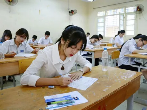 Dự kiến thi tuyển lớp 10 bằng hai môn Văn và Toán