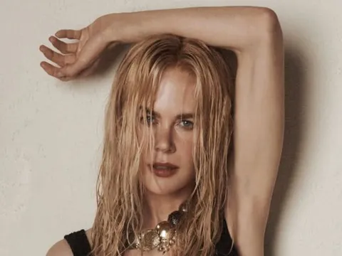 Minh tinh Hollywood Nicole Kidman gây bất ngờ với vóc dáng ở tuổi 59