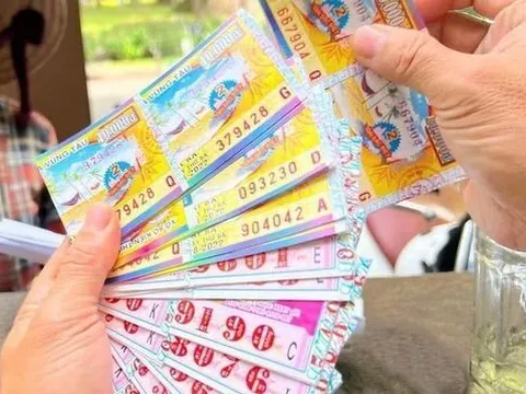 Cạo sửa, tẩy xóa vé xổ số để lĩnh thưởng có thể bị phạt đến 100 triệu đồng