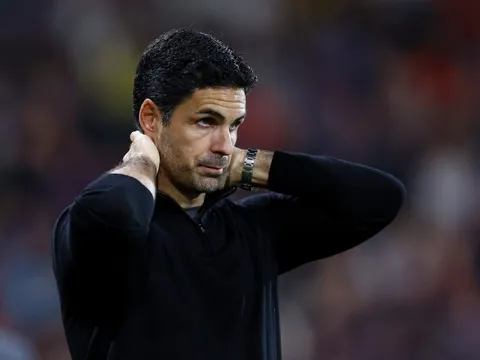 Arteta hành xử như một đứa trẻ bị phạt