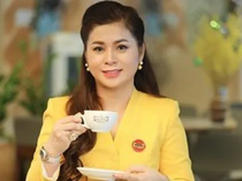 King Coffee của bà Lê Hoàng Diệp Thảo muốn mua lại quán Starbucks ngay trên đất Mỹ