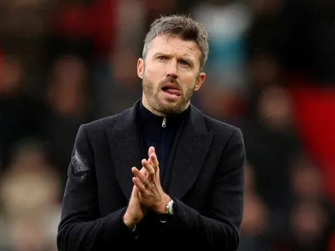 Carrick chỉ còn 48 giờ ở MU?