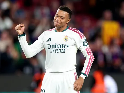Real thắng Barcelona bằng đòn tâm lý chiến trước El Clasico