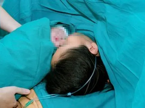 Sau 7 năm hiếm muộn và 3 lần IVF thất bại, sản phụ sinh con an toàn