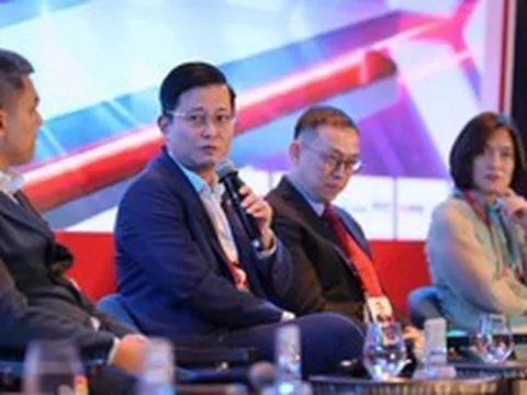 Phó Tổng Giám đốc VietinBank dự báo 3 năm tới, có thể một nửa giao dịch ngân hàng không còn do khách hàng tự tay thực hiện