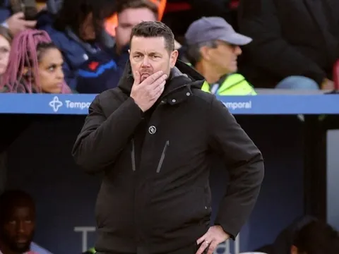 Thêm HLV Premier League nguy cơ bị sa thải cùng Carrick