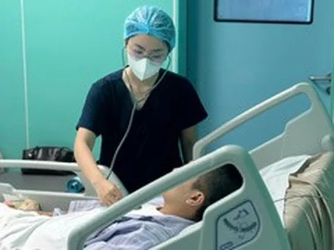 Sốt cao vài ngày, nam thanh niên 23 tuổi nguy kịch vì sốt xuất huyết