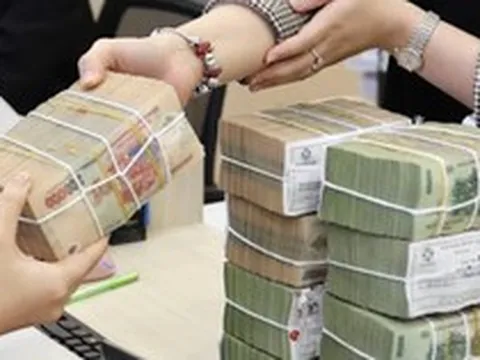 Đáo hạn sổ tiết kiệm cuối tháng 10, nhiều người gửi tiền cảm thấy hụt hẫng