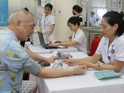 Bác sĩ Nguyễn Lân Hiếu tiết lộ cách bệnh viện Singapore tiết kiệm hàng triệu USD