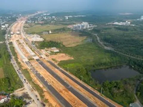 Toàn cảnh tuyến đường rộng gấp gần 4 lần đường băng sân bay, kết nối đại lộ đẹp nhất Việt Nam với cao tốc đi Tây Bắc
