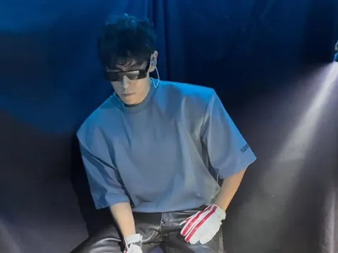 T.O.P lộ diện sau khi công khai hẹn hò Nana