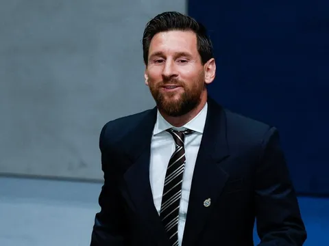 Báo Argentina nổi giận vì Messi mất Quả bóng vàng