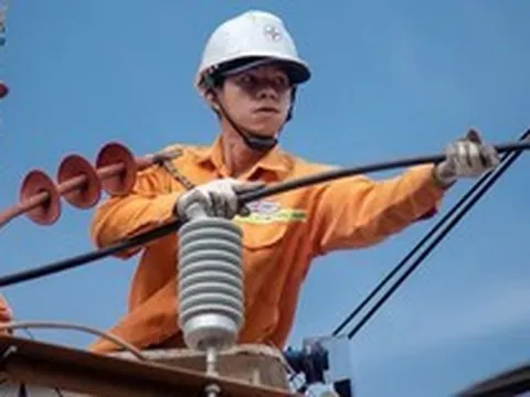 Phó Thủ tướng yêu cầu EVN có phương án giảm giá điện, áp dụng từ 1/11