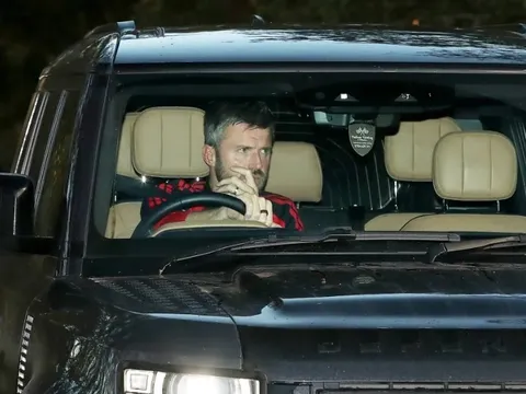 MU chưa sa thải Carrick