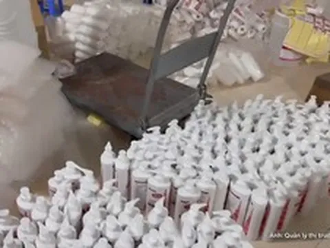 Hà Nội: Phát hiện hàng nghìn chai sữa tắm nghi giả mạo nhãn hiệu
