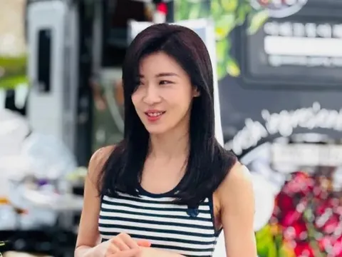 Lee Seo Jin nhận xét về nhan sắc Ha Ji Won sau 23 năm