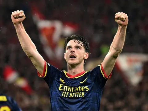 Thêm tin dữ cho Arsenal sau trận thua muối mặt